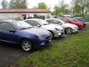 Mehrere Ford Pumas auf einem Parkplatz